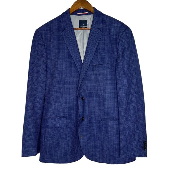 Daniel Hechter Paris Men's Blue 100% Wool Blazer Jacket Size 44R Modern Fit - Picture 1 of 12